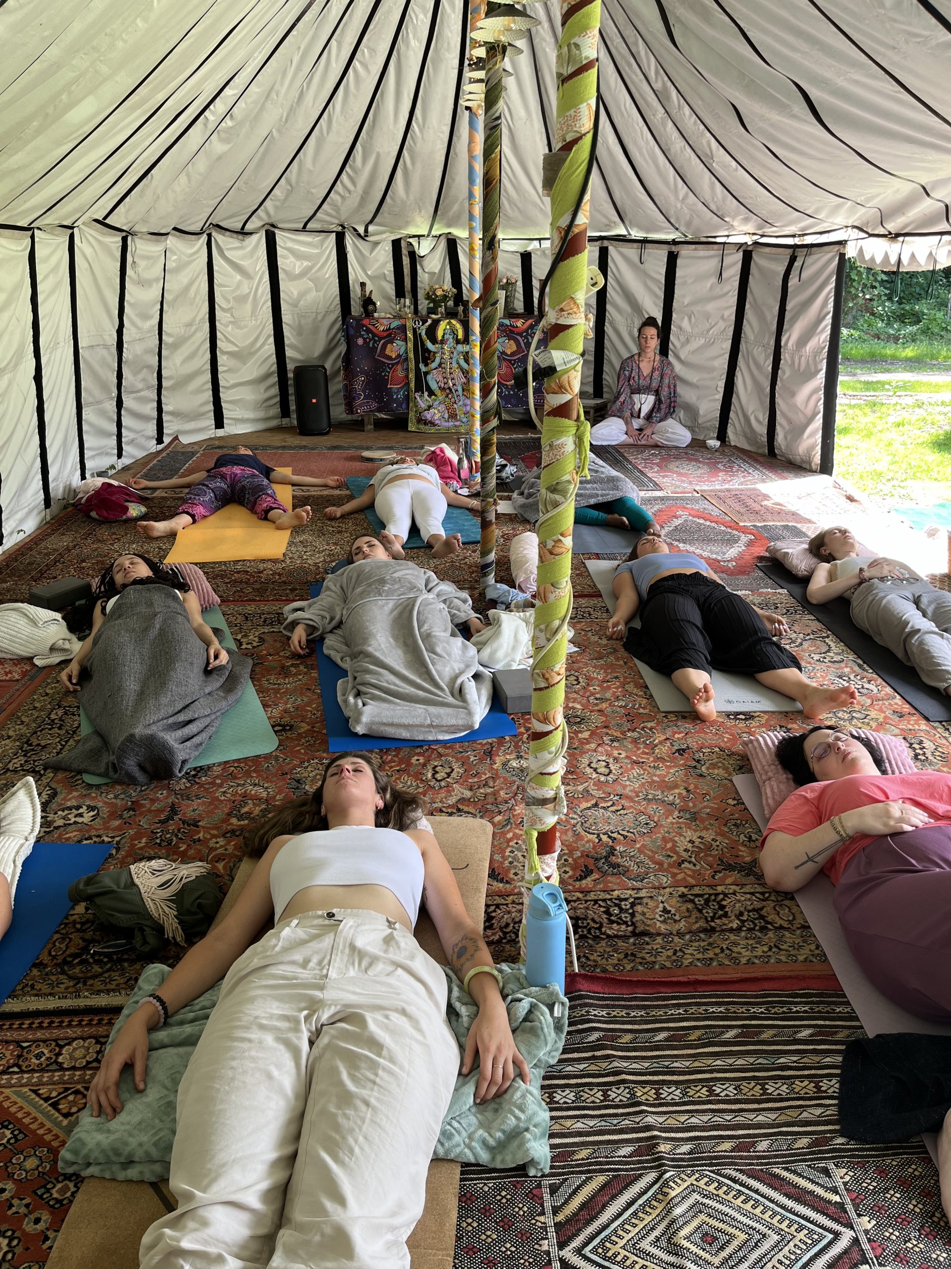 Yin Lunaire - Yin Yoga, Rituel et Cercle - Image 2